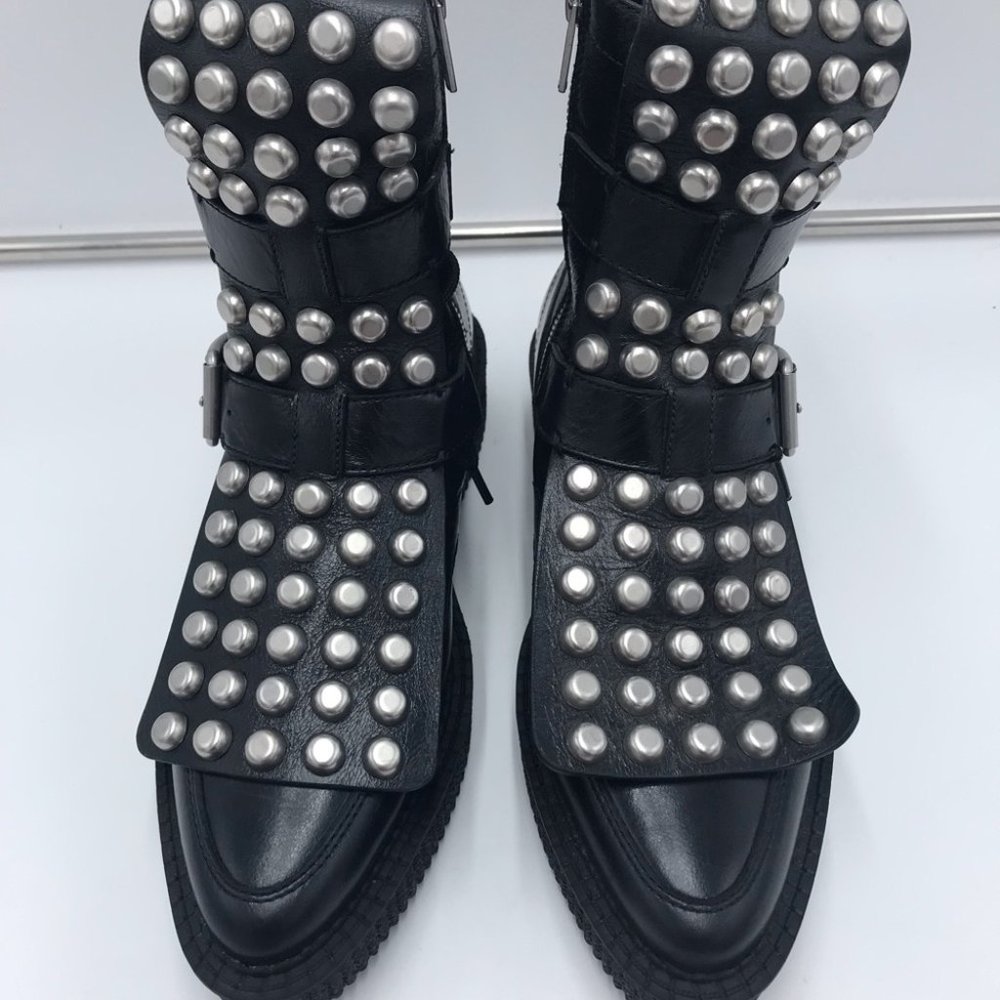 Marc by Marc Jacobs Black Leather Ankle Boots with Silver Studs - Picture 2 of 8